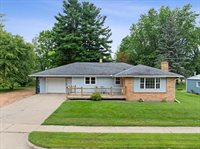 211 Chestnut Street, Marathon, WI 54448