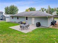 211 Chestnut Street, Marathon, WI 54448