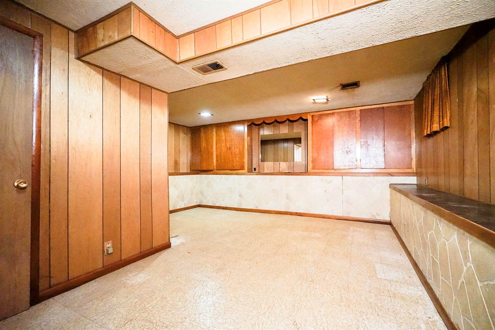 14 Virginia Hills Road, Council Bluffs, IA 51503