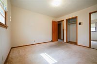 14 Virginia Hills Road, Council Bluffs, IA 51503