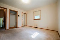 14 Virginia Hills Road, Council Bluffs, IA 51503