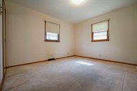 14 Virginia Hills Road, Council Bluffs, IA 51503