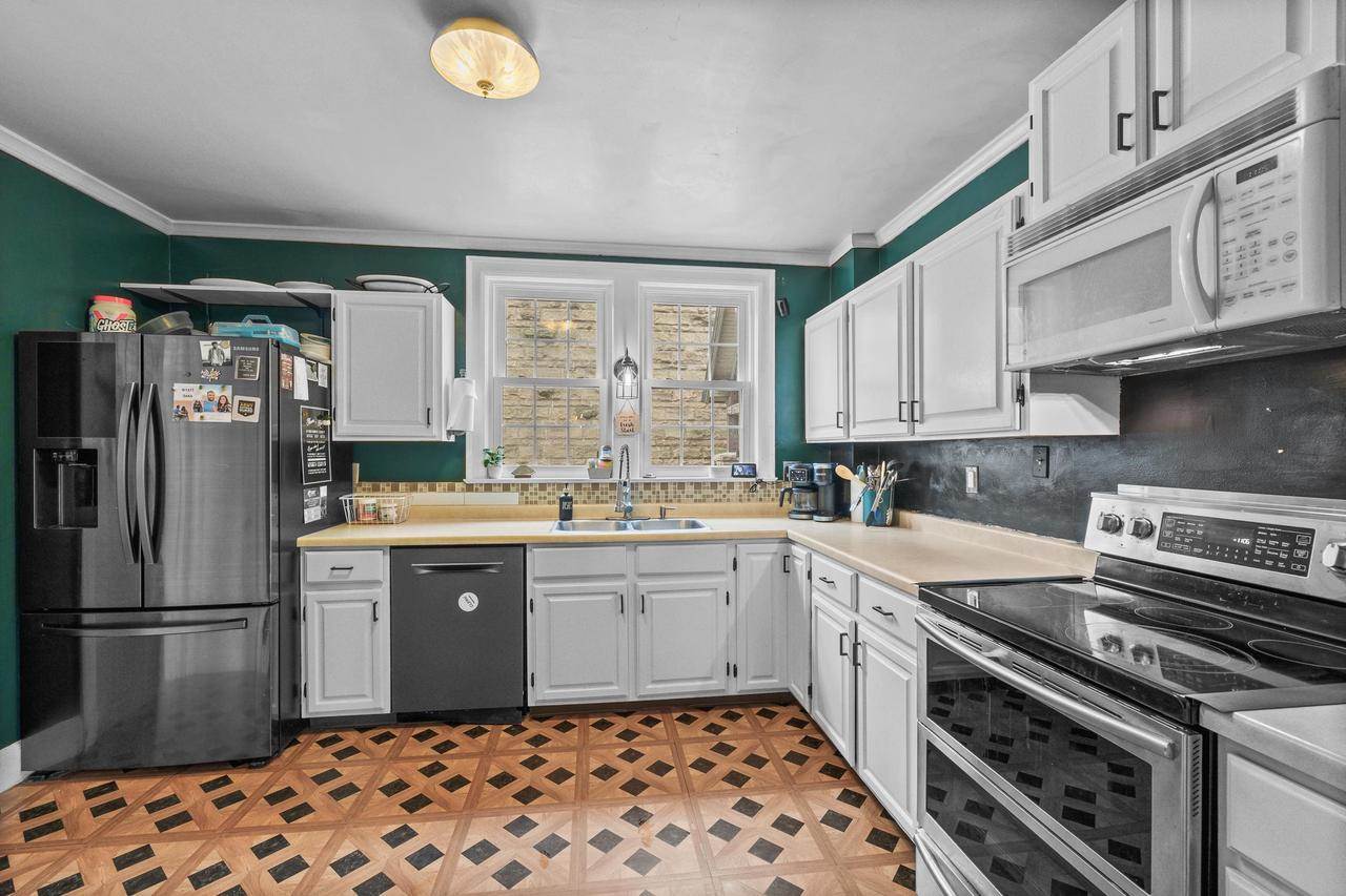 1316 ELLIS STREET #1417 Church Street, Stevens Point, WI 54481