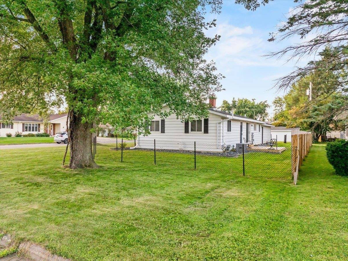 106 S Oak Street, Spencer, WI 54479