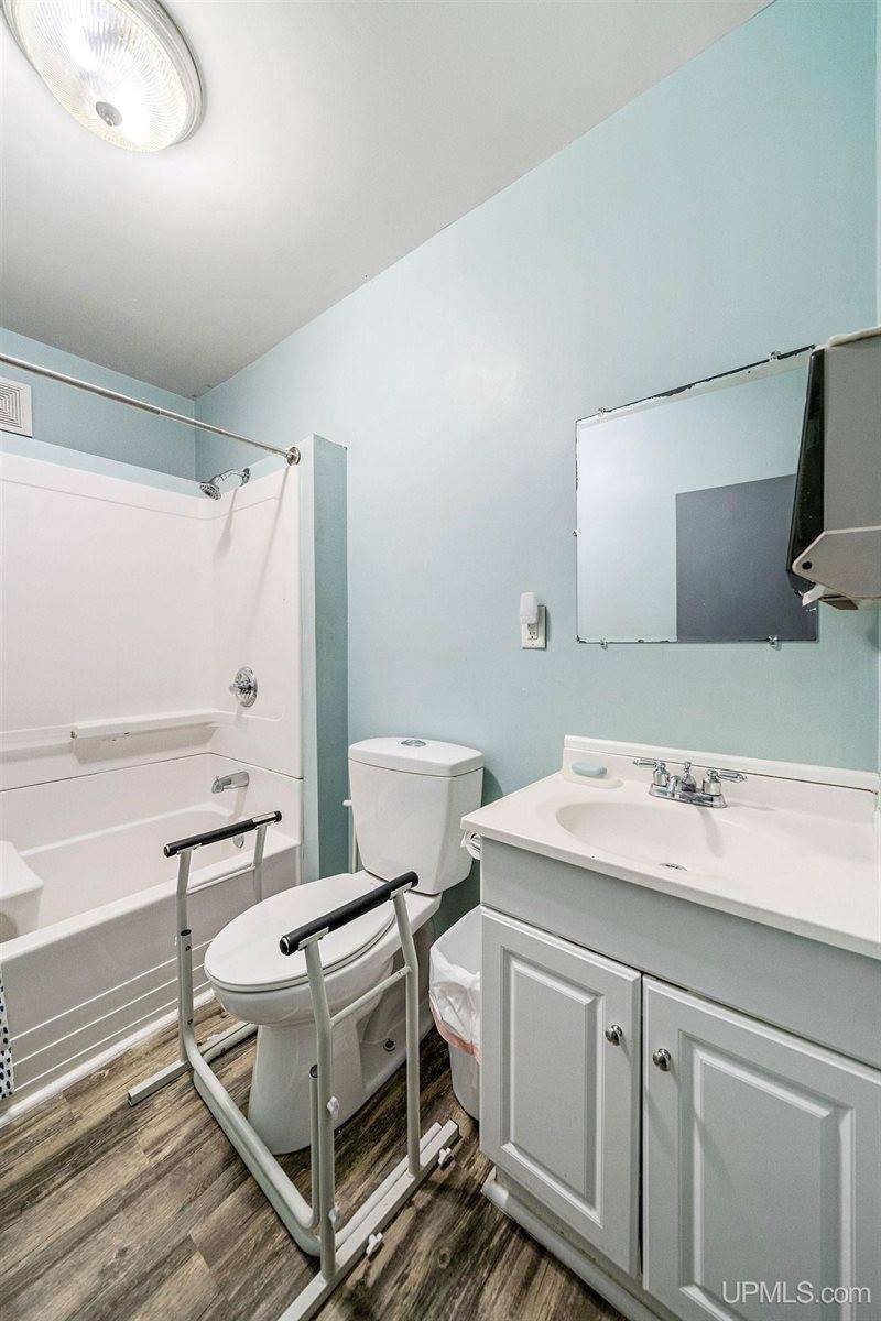 101 Kirkpatrick Avenue, Palmer, MI 49871