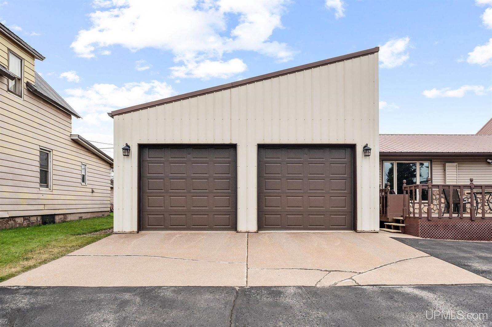 101 Kirkpatrick Avenue, Palmer, MI 49871