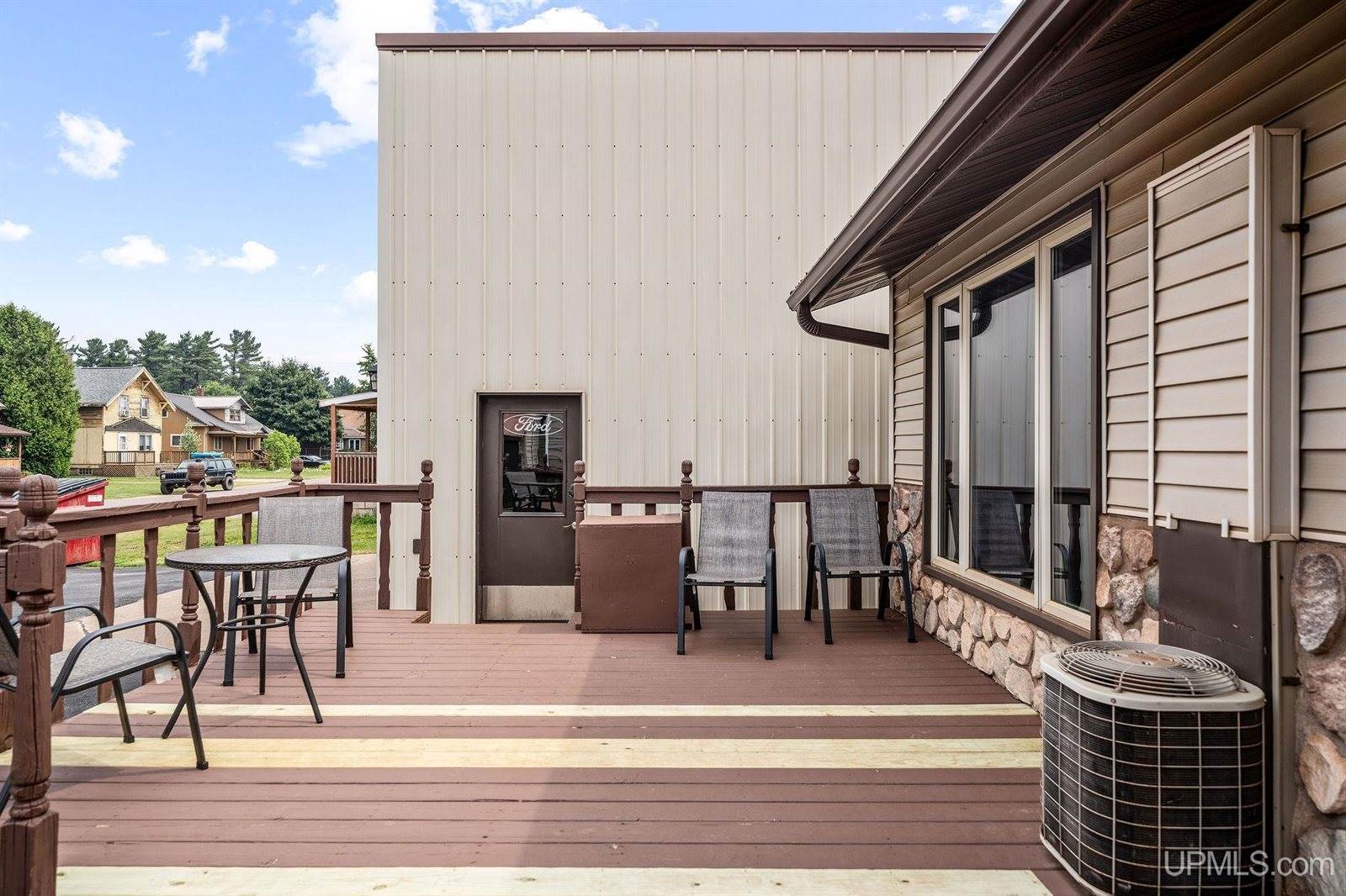 101 Kirkpatrick Avenue, Palmer, MI 49871