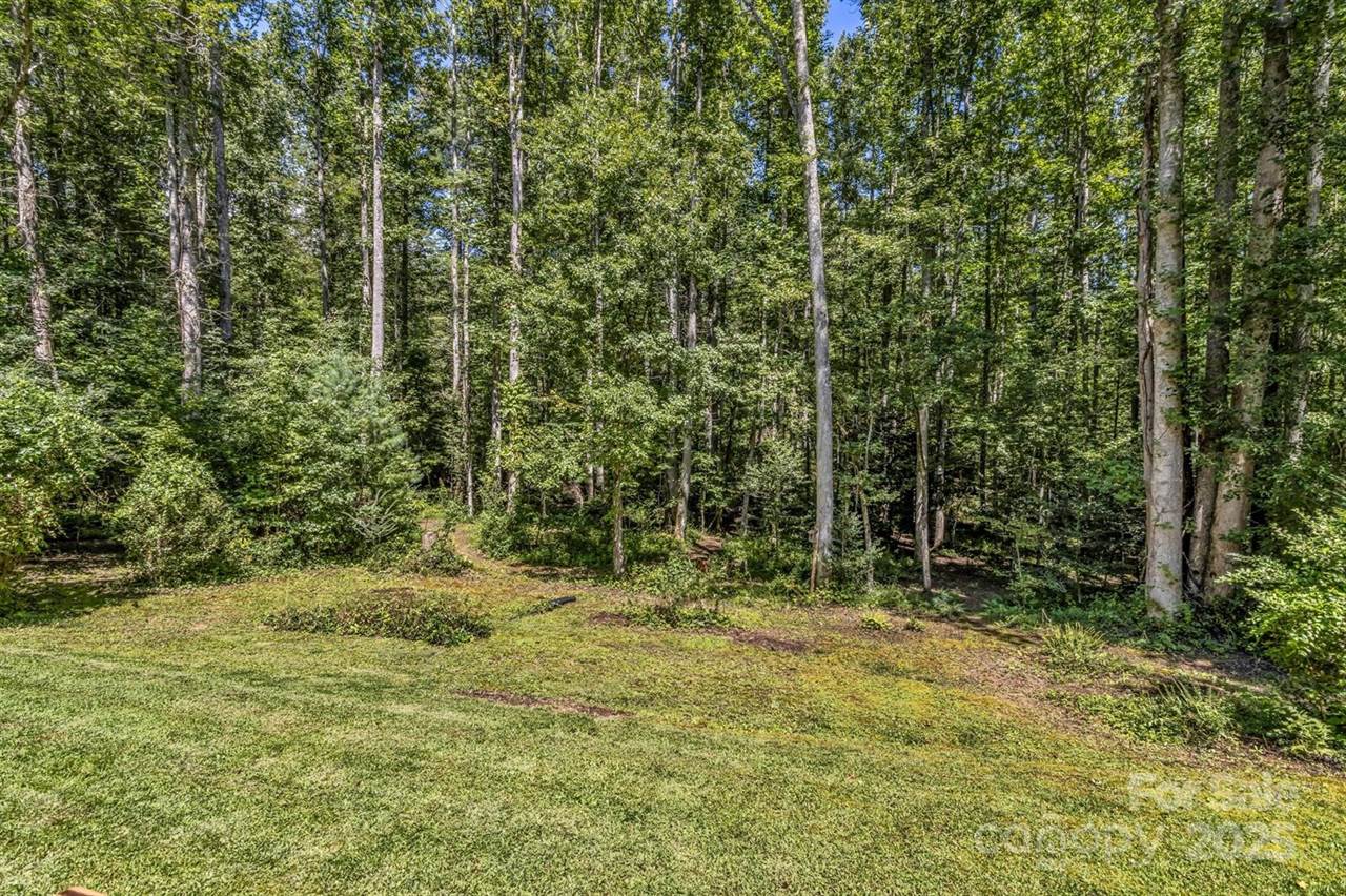 62 Hermit Springs Trail, Hendersonville, NC 28739