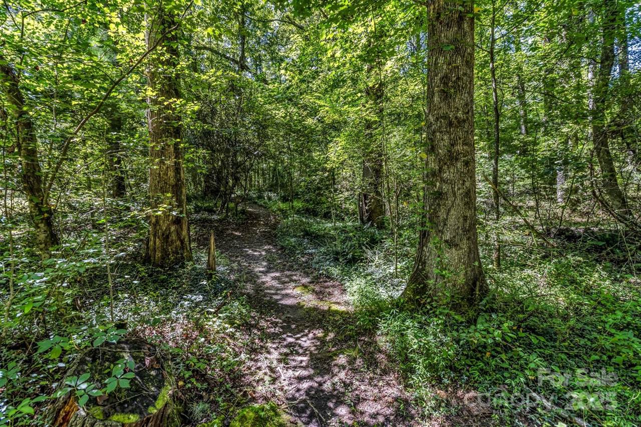 62 Hermit Springs Trail, Hendersonville, NC 28739