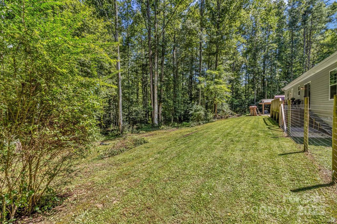 62 Hermit Springs Trail, Hendersonville, NC 28739