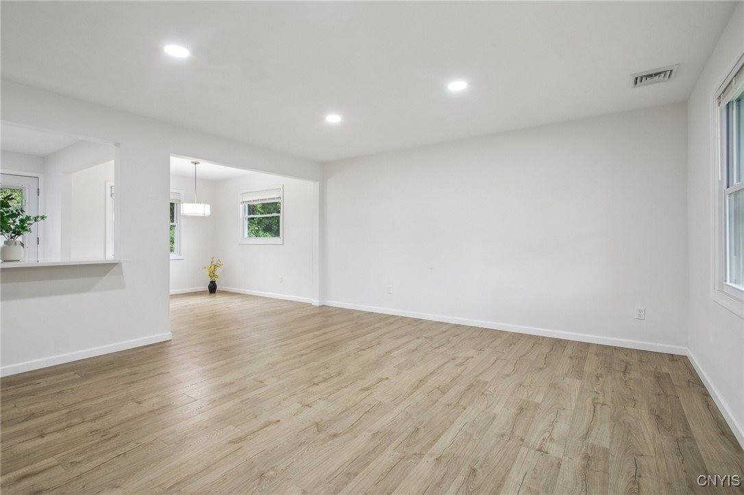 48 Brasser Drive, Chili, NY 14624