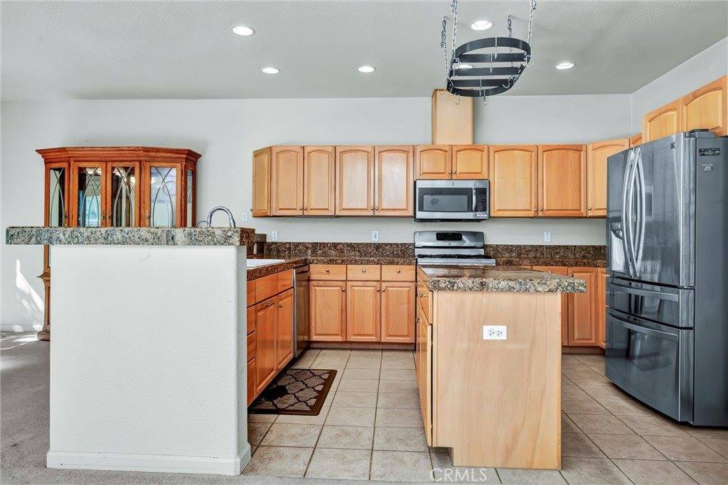 18121 Spyglass Road, Hidden Valley Lake, CA 95467