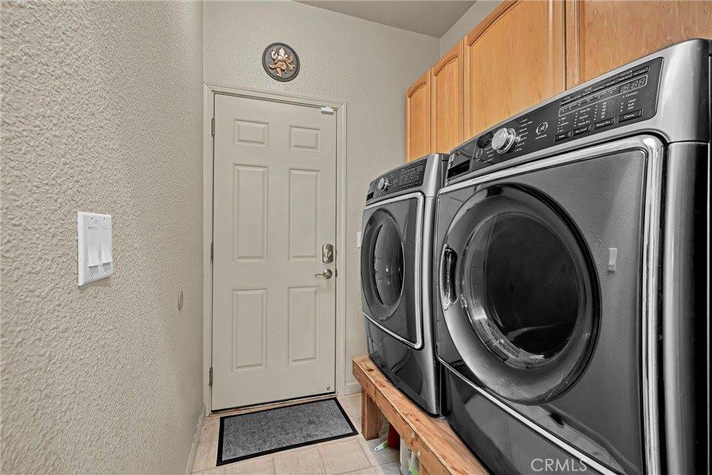 18121 Spyglass Road, Hidden Valley Lake, CA 95467