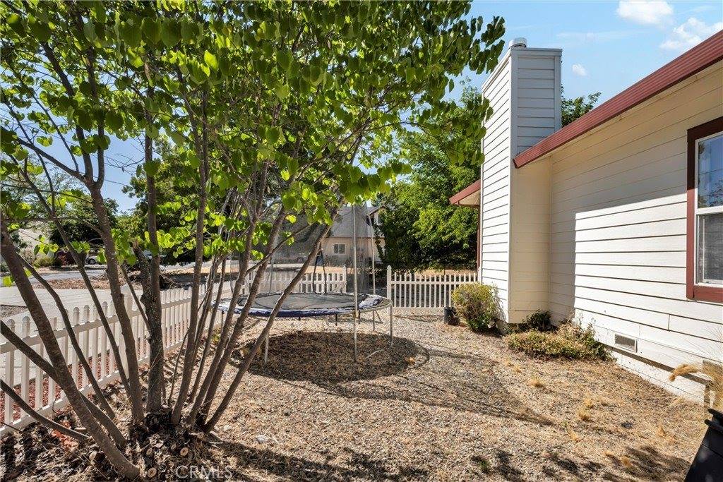 18121 Spyglass Road, Hidden Valley Lake, CA 95467