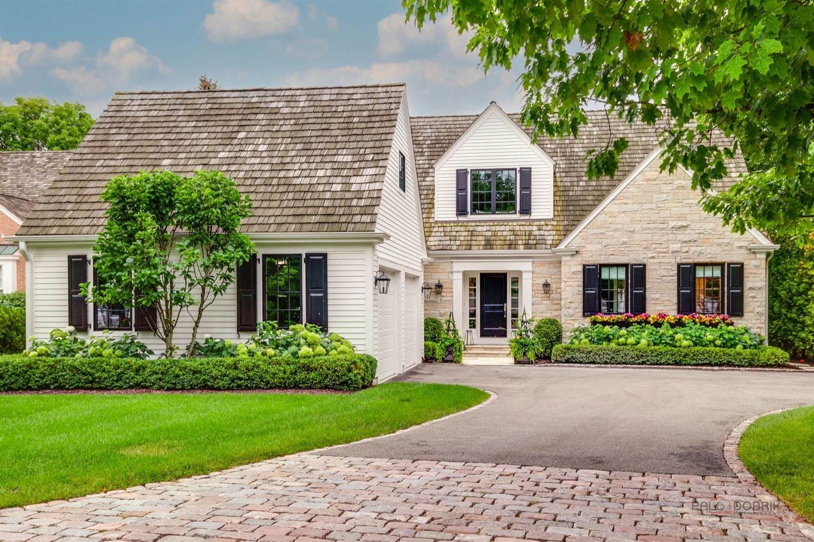 1825 West North Pond Lane, Lake Forest, IL 60045