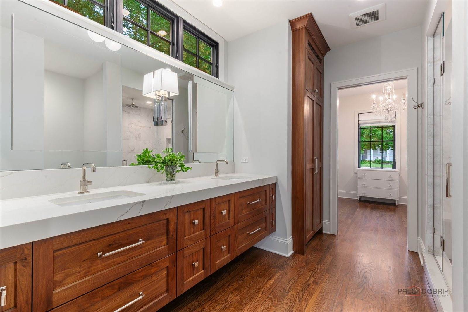 1825 West North Pond Lane, Lake Forest, IL 60045