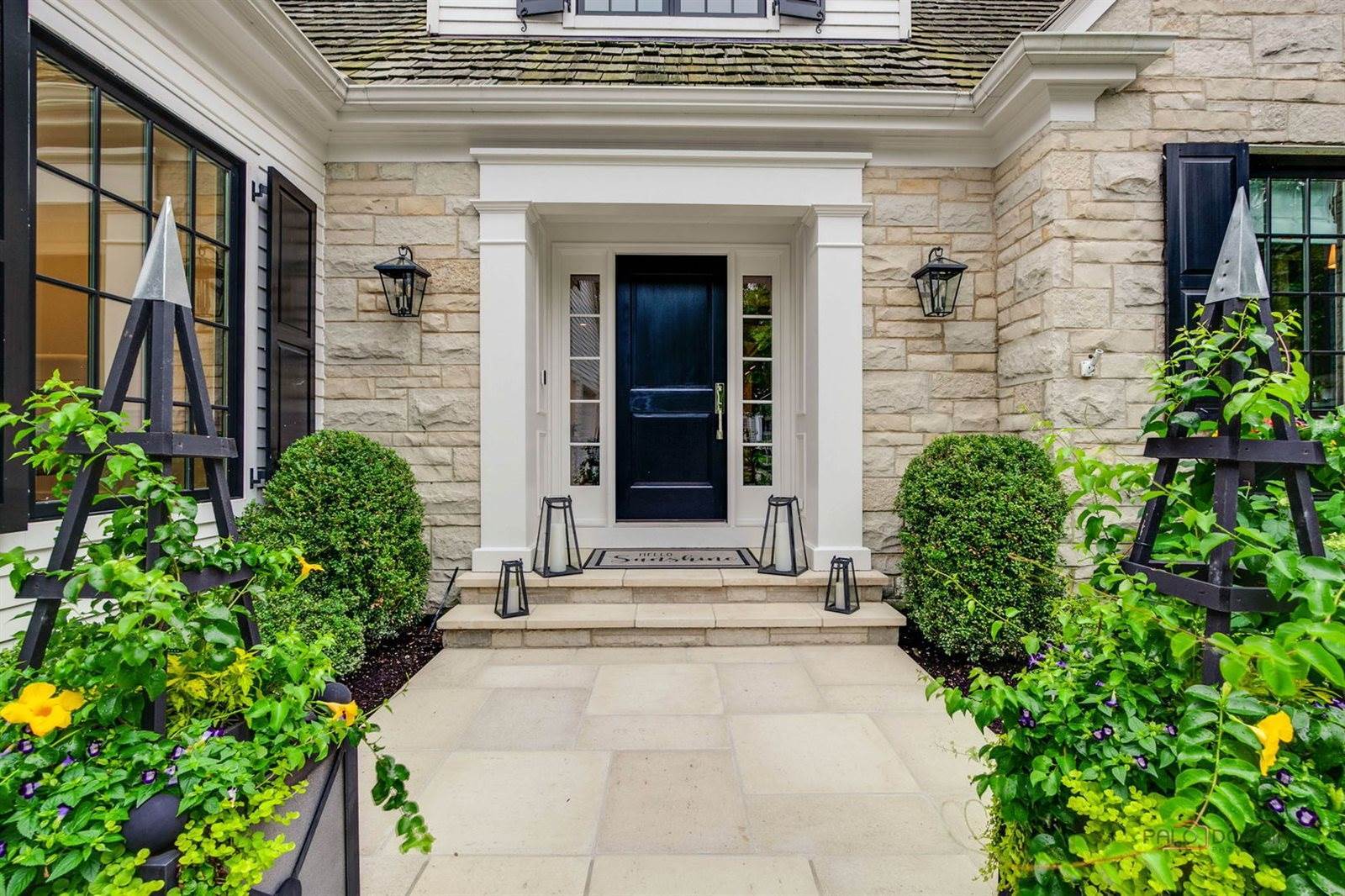 1825 West North Pond Lane, Lake Forest, IL 60045