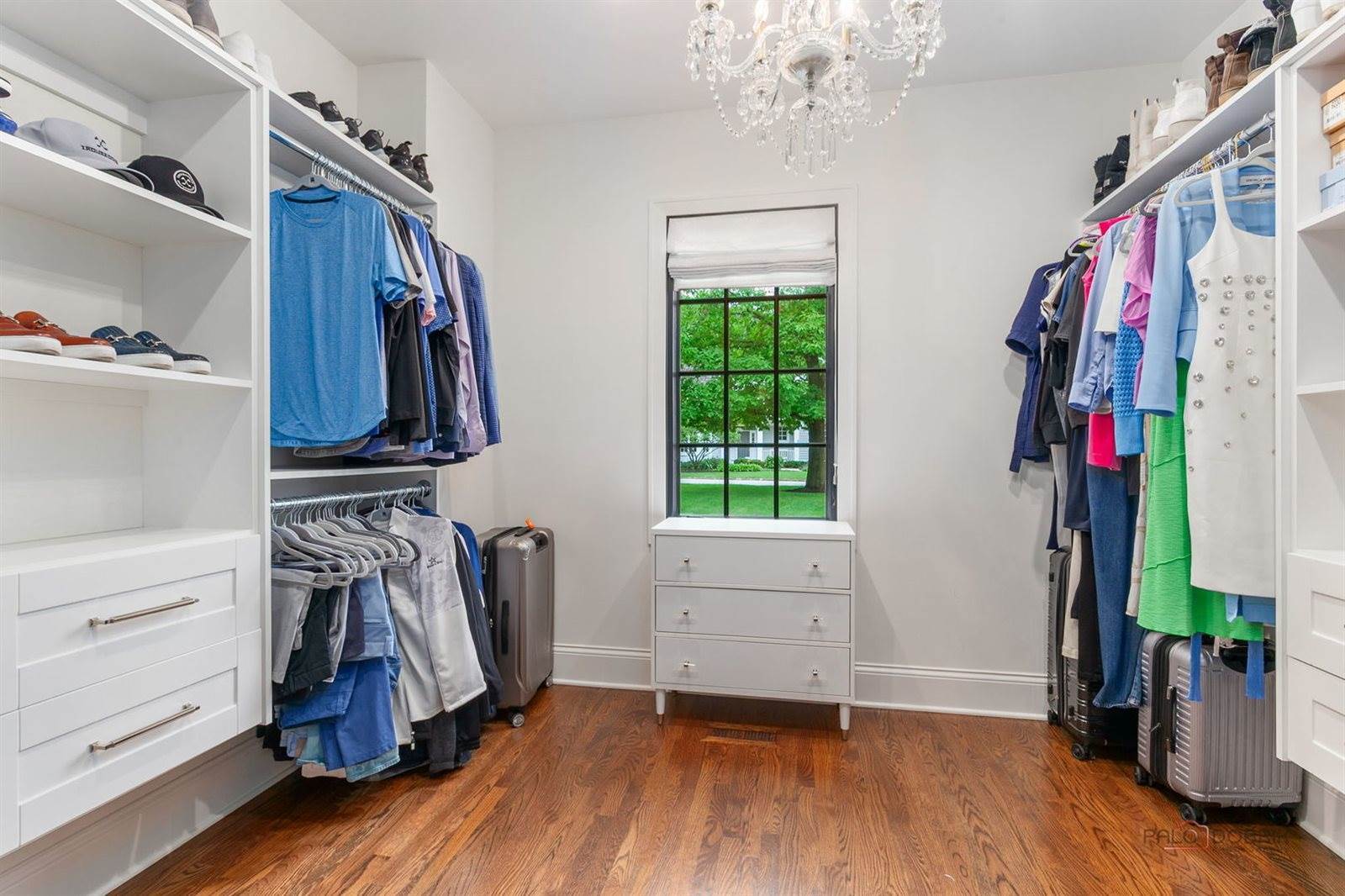 1825 West North Pond Lane, Lake Forest, IL 60045