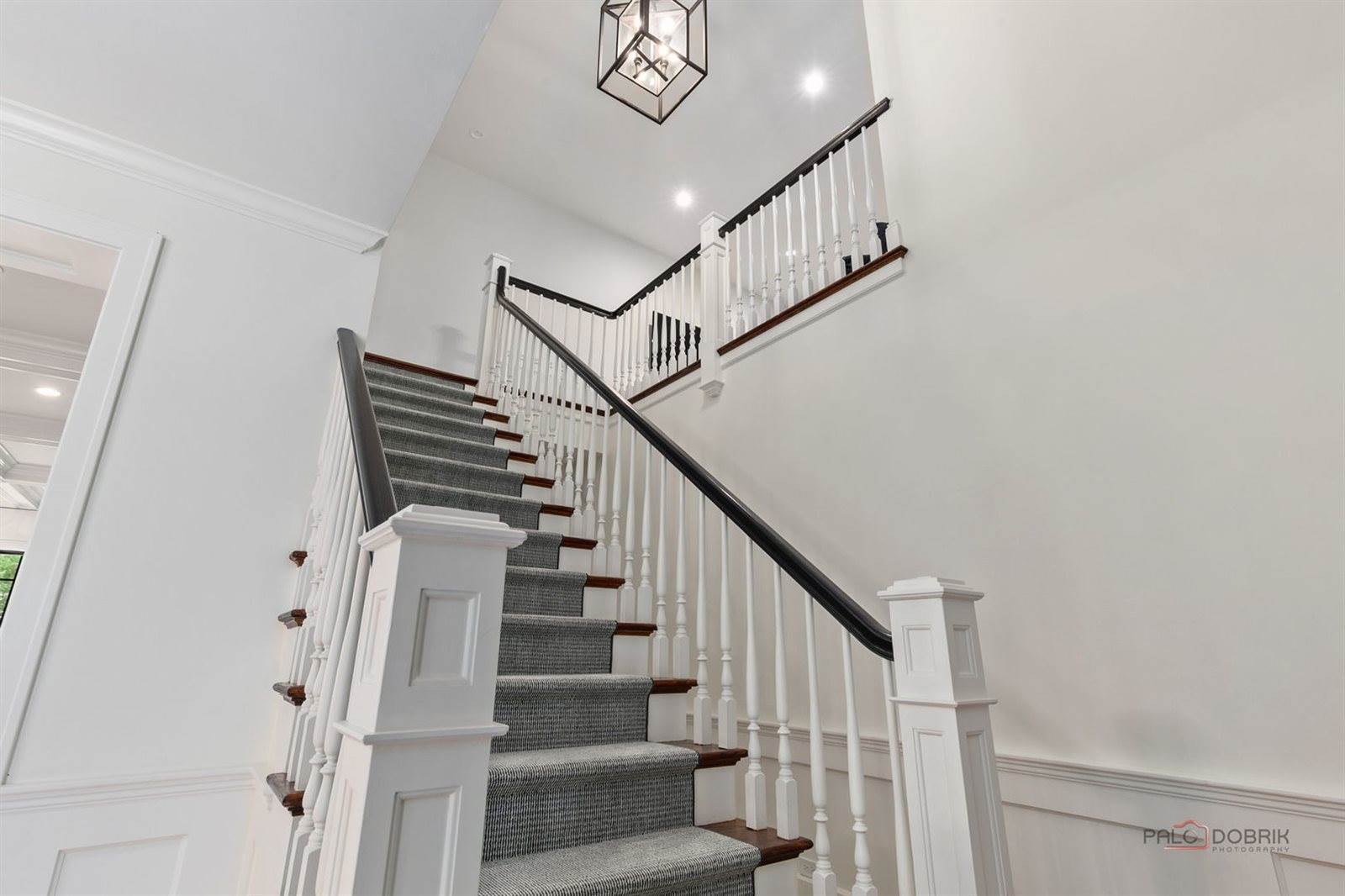 1825 West North Pond Lane, Lake Forest, IL 60045