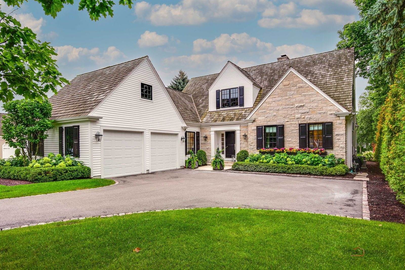 1825 West North Pond Lane, Lake Forest, IL 60045