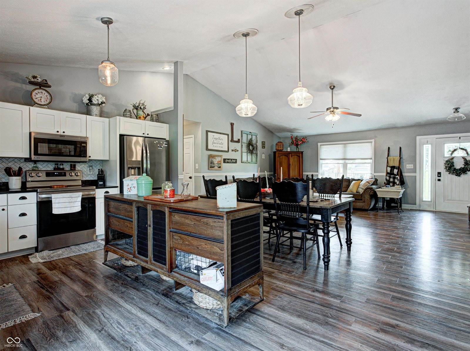 661 West County Road 1000 South, Cloverdale, IN 46120