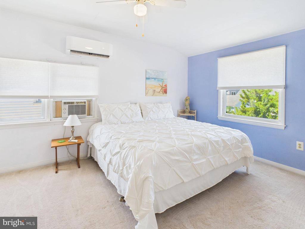 333 North 5TH Street, Surf City, NJ 08008