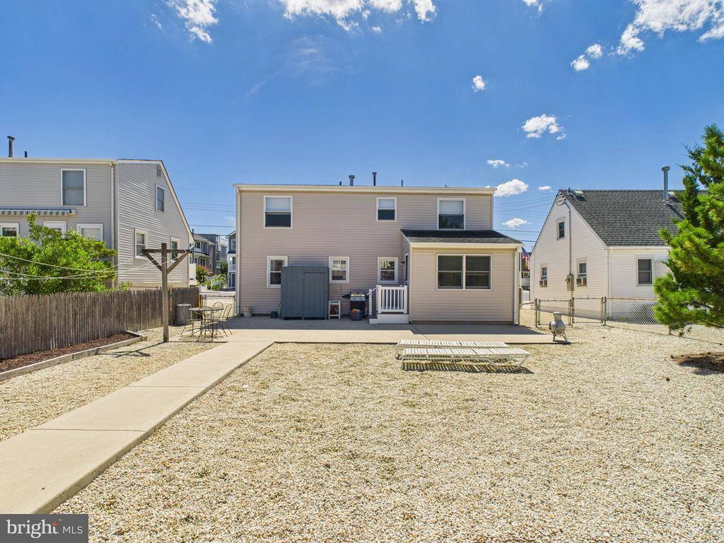 333 North 5TH Street, Surf City, NJ 08008