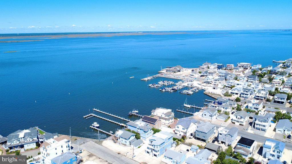 333 North 5TH Street, Surf City, NJ 08008