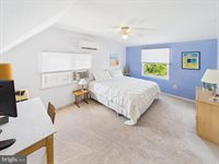 333 North 5TH Street, Surf City, NJ 08008