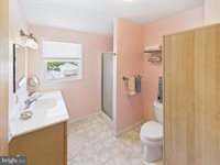 333 North 5TH Street, Surf City, NJ 08008