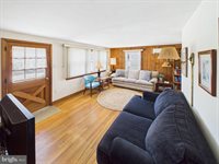 333 North 5TH Street, Surf City, NJ 08008