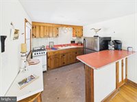 333 North 5TH Street, Surf City, NJ 08008