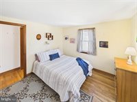 333 North 5TH Street, Surf City, NJ 08008