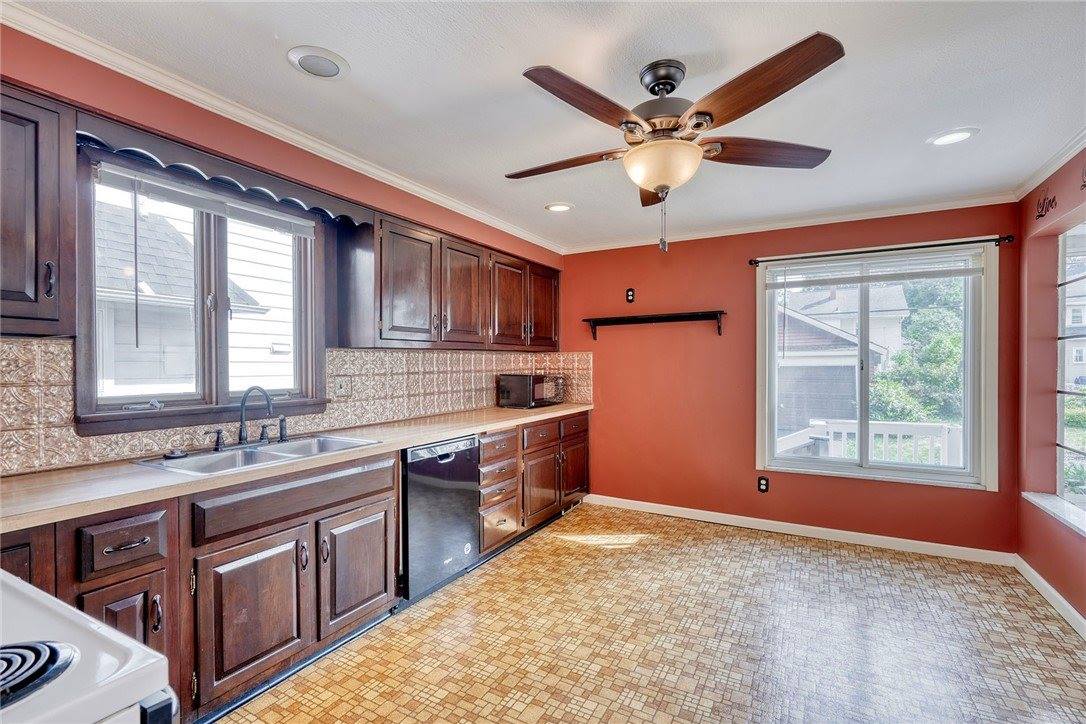 161 Thorndyke Road, Irondequoit, NY 14617