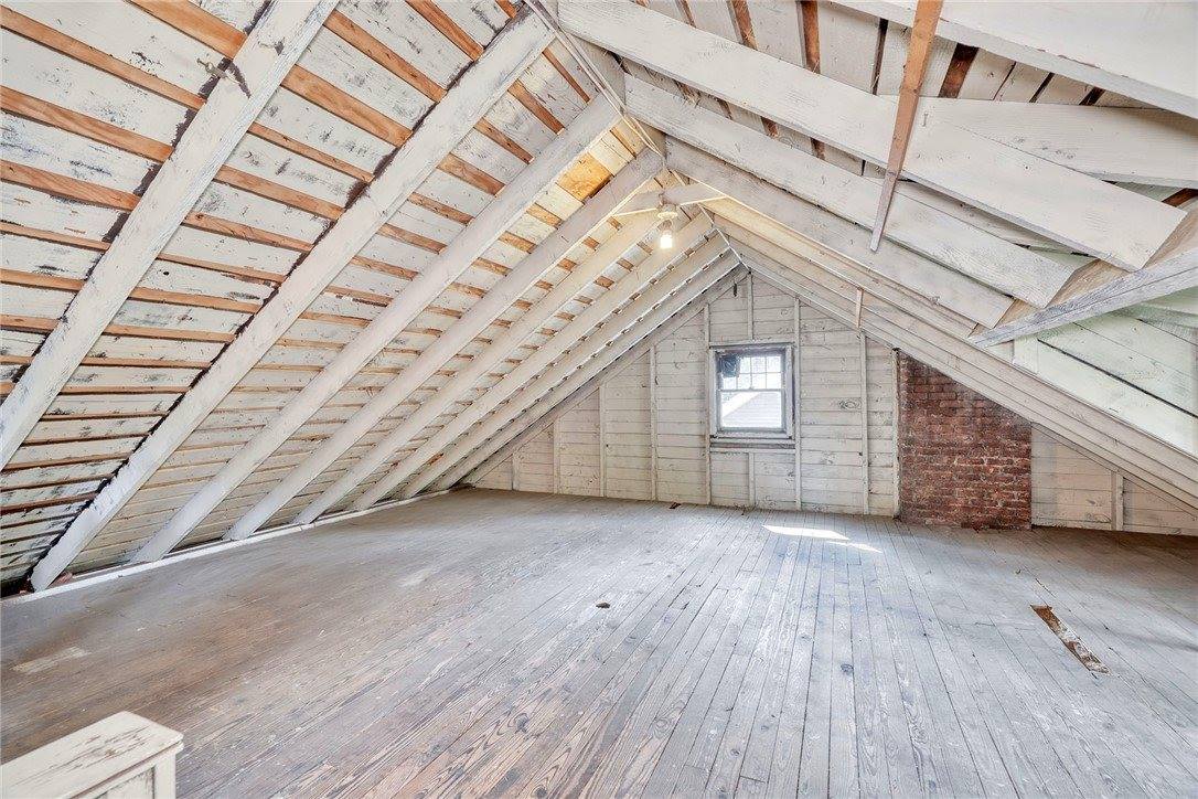 161 Thorndyke Road, Irondequoit, NY 14617