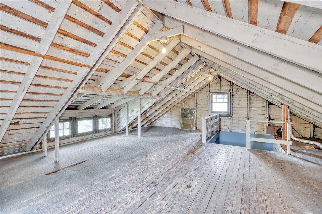 161 Thorndyke Road, Irondequoit, NY 14617