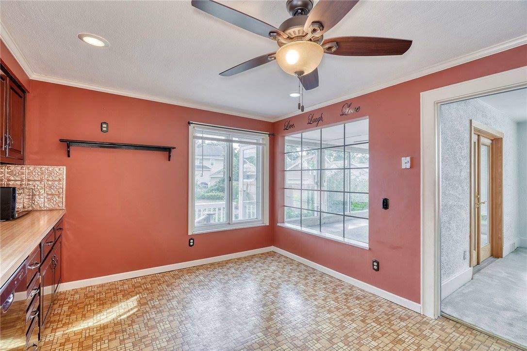 161 Thorndyke Road, Irondequoit, NY 14617