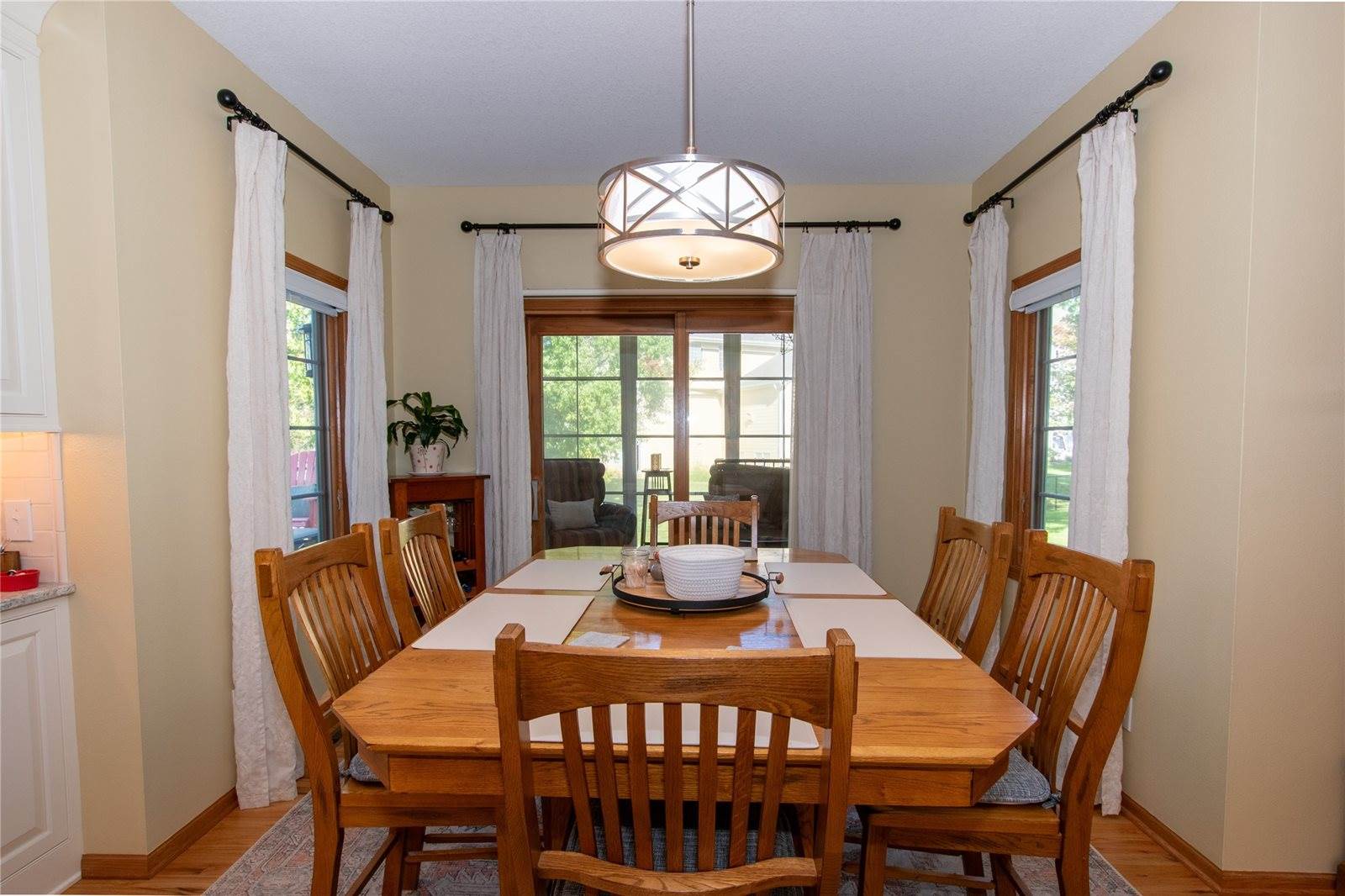 106 58th Court, West Des Moines, IA 50266