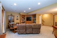 106 58th Court, West Des Moines, IA 50266