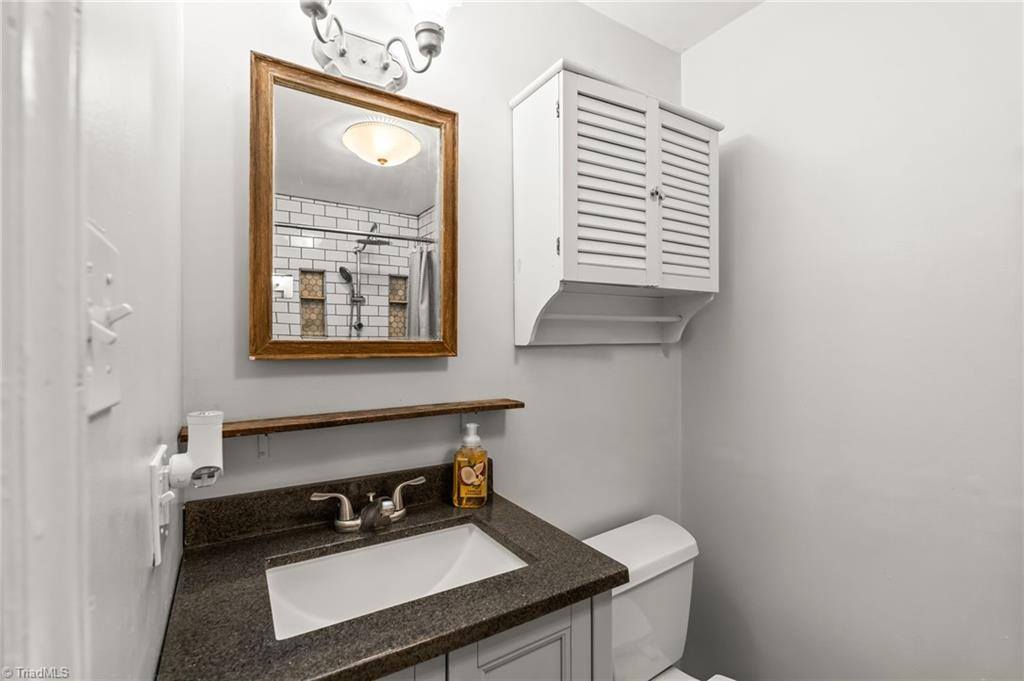 2939 Bellaire Circle, Walkertown, NC 27051