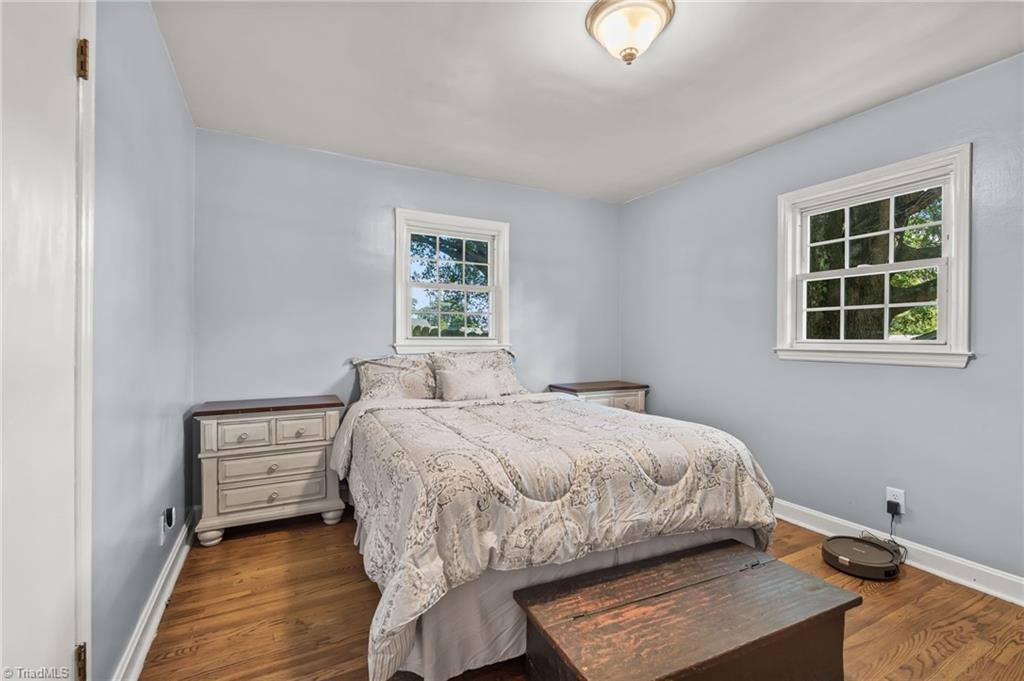 2939 Bellaire Circle, Walkertown, NC 27051