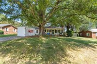 2939 Bellaire Circle, Walkertown, NC 27051