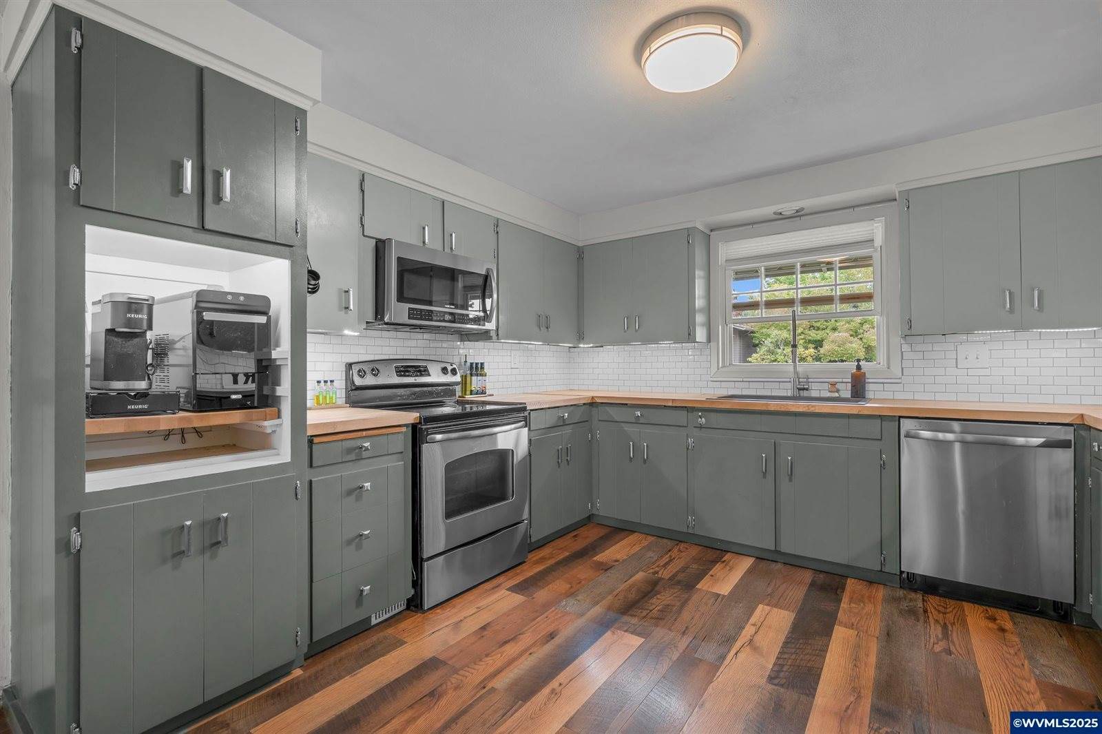 1169 N Evergreen Av, Stayton, OR 97383