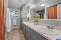 1169 N Evergreen Av, Stayton, OR 97383