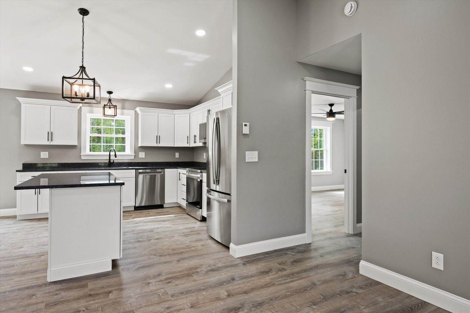 633 Streamside Avenue, Hermon, ME 04401