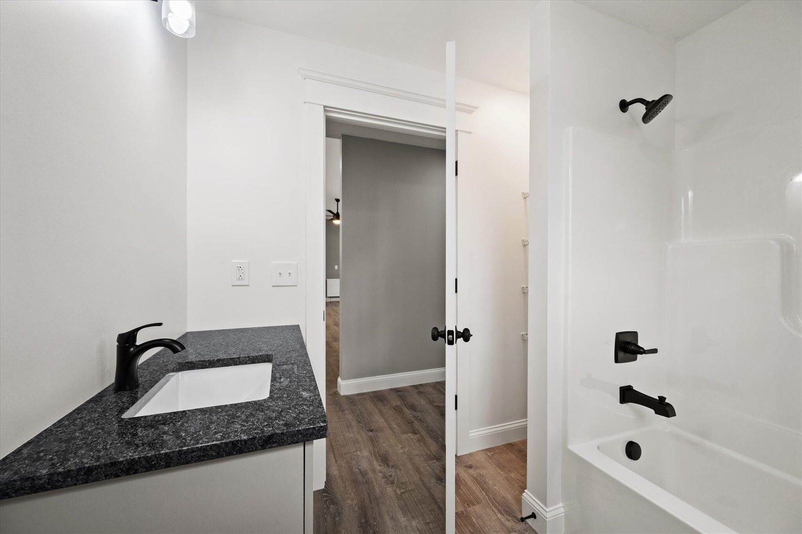 633 Streamside Avenue, Hermon, ME 04401