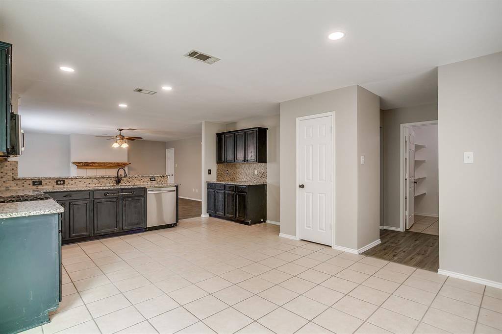 10633 Lipan Trail, Fort Worth, TX 76108