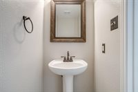 10633 Lipan Trail, Fort Worth, TX 76108