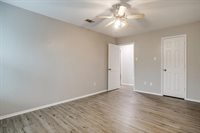 10633 Lipan Trail, Fort Worth, TX 76108