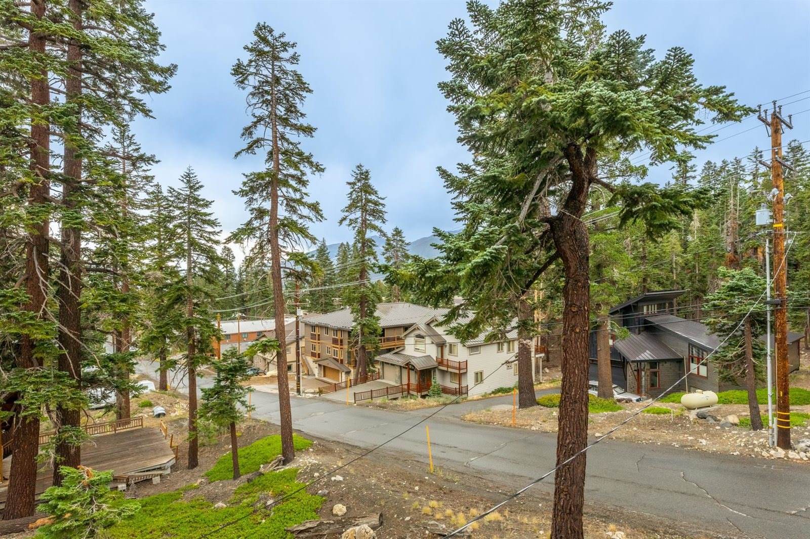 236 Davison Road, Mammoth Lakes, CA 93546